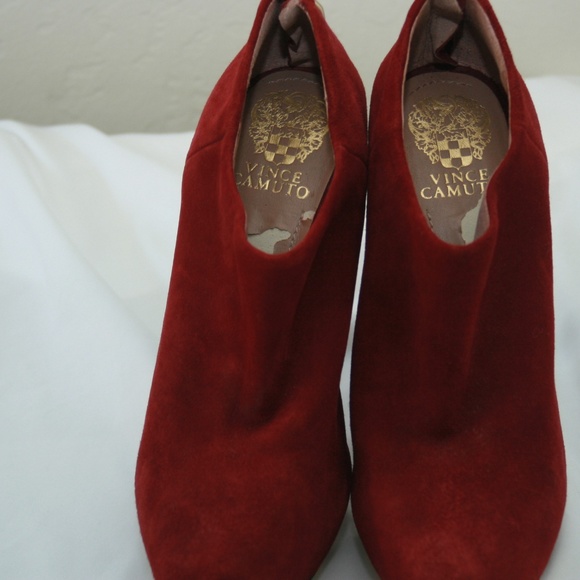 Vince Camuto Suede booties sz 8 - Picture 6 of 7